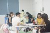 Hà Nội: Trẻ nhập viện tăng mạnh, 1 bác sĩ chăm 30 trẻ