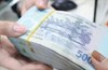 Lãi suất cho vay giảm nhưng doanh nghiệp vẫn ngại vay mới vì áp lực nợ cũ