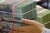 Lãi suất tiết kiệm có thể ngừng tăng, ngân hàng đồng loạt chịu sức ép giảm lãi suất