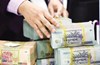 Làn sóng giảm lãi suất lan rộng trong hệ thống ngân hàng
