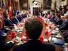 Thỏa thuận với Iran đã gần hoàn tất, điều gì khiến ông Trump còn cân nhắc?