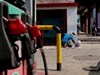 Cuba xuất hiện chợ đen xăng Mỹ giữa khủng hoảng nhiên liệu