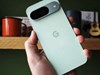 Chiếc điện thoại cao cấp được khen ngợi là không thua iPhone, Samsung... nhưng vẫn "lạc lõng" giữa thị trường Mỹ