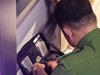 Công an TP.HCM mở két sắt của Ngân 98, thu giữ 80 sổ đỏ và nhiều tài sản giá trị