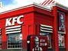 Vì sao các chuỗi KFC, McDonald, Starbucks... chạy đua lắp trạm sạc điện?