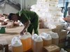 Phát hiện xưởng sản xuất dầu ăn giả ở Nghệ An: Hơn 2,7 triệu lít bị tuồn ra thị trường, thu lợi bất chính 75 tỷ đồng