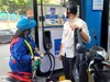 Xăng dầu cùng giảm giá, dầu diesel giảm mạnh nhất hơn 700 đồng/lít