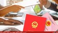Người nộp thừa tiền sử dụng đất được đề nghị hoàn trả theo quy định hiện hành