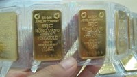 Giá vàng lập đỉnh, bán SJC có phải xuất trình hóa đơn?