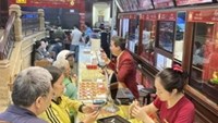 Chuyên gia dự báo xu hướng giá vàng thời gian tới ra sao?