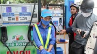 Yêu cầu kiểm soát giá điện, xăng dầu và hàng hóa thiết yếu những tháng cuối năm