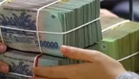 Lãi suất tiết kiệm có thể ngừng tăng, ngân hàng đồng loạt chịu sức ép giảm lãi suất
