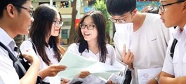 Kỳ thi tốt nghiệp THPT lớn nhất lịch sử bắt đầu: Điểm số trở thành "tấm vé" vào đại học và săn học bổng