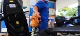 Giá xăng đồng loạt tăng trở lại, xăng E10RON95 vượt mốc 20.500 đồng/lít