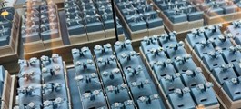 Khủng hoảng niềm tin khiến thị trường kim cương chao đảo, ai đang chịu ảnh hưởng nặng nề nhất?