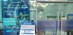 Lãi suất ngân hàng bắt đầu giảm, tiền gửi vẫn tăng mạnh