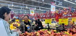 Thịt lợn, trái cây Việt chịu sức ép ngay tại thị trường nội địa