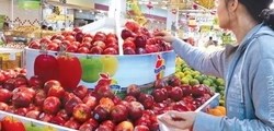 Hàng  Việt nỗ lực giữ vững chỗ đứng khi trái cây Mỹ đổ bộ thị trường