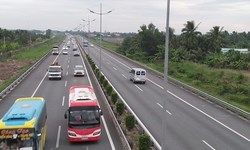 Cảnh báo tài xế dừng nghỉ trên quốc lộ 1A: Nguy cơ bị trộm lấy sạch tài sản