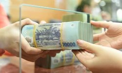 Lãi suất hạ nhiệt, dòng vốn có thêm dư địa hỗ trợ tăng trưởng