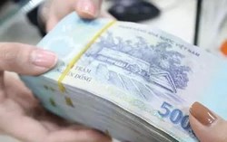 Lãi suất cho vay giảm nhưng doanh nghiệp vẫn ngại vay mới vì áp lực nợ cũ