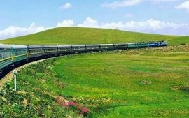 Chuyến tàu huyền thoại xuyên Á: 6 ngày 5 đêm, sang trọng như khách sạn 5 sao giữa thiên nhiên tuyệt mỹ