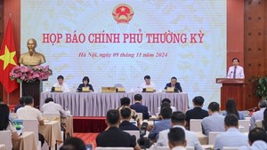 Kinh tế tiếp đà tăng trưởng cả 3 khu vực