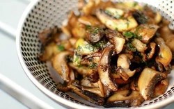 Chăm khớp không cần lệ thuộc collagen: Chuyên gia khẳng định ăn đúng mới là “chìa khóa” giảm viêm và bảo vệ đầu gối