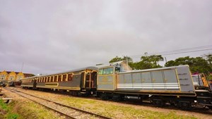 Chuyến tàu chạy chưa tới 10km, đi chỉ mất hơn 20 phút: Tên đặt theo nhân vật lịch sử, có khoang rất VIP