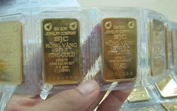 Giá vàng lập đỉnh, bán SJC có phải xuất trình hóa đơn?