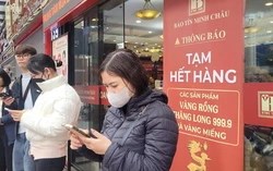 Vàng, bạc “nóng” trở lại, người dân trắng đêm chờ mua