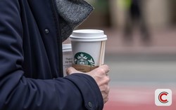 Starbucks tăng tốc cải tổ, đặt mục tiêu mở 400 cửa hàng mỗi năm tại Mỹ