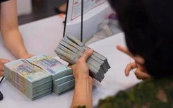 Cơ quan thuế siết nợ: Hàng loạt doanh nghiệp bị phong tỏa tài khoản ngân hàng