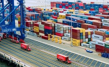 Xuất nhập khẩu tăng tốc: Nhập siêu chỉ là bước đệm cho chu kỳ bứt phá mới