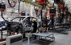 Kỷ nguyên xe điện giá rẻ tại Trung Quốc lung lay: BYD, Xiaomi, Volkswagen đồng loạt tăng giá