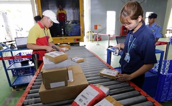 Có nên miễn giấy phép, kiểm tra chuyên ngành hàng nhập khẩu giá trị nhỏ?