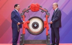 Thủ tướng Phạm Minh Chính thăm sàn chứng khoán lớn nhất châu Á, học hỏi kinh nghiệm phát triển trung tâm tài chính Thượng Hải
