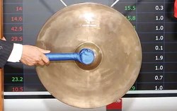 Ba ngân hàng chuẩn bị gia nhập HoSE, cuộc đua nâng tầm cổ phiếu ngành ngân hàng tăng tốc