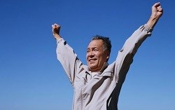 Từ 40–50 tuổi vẫn giữ thăng bằng trên một chân quá 45 giây: Dấu hiệu sức khỏe dẻo dai, chậm lão hóa