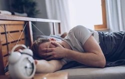 Sáng dậy thấy 5 dấu hiệu này, coi chừng thận gặp nguy hiểm: Có 1 cũng nên đi khám ngay.