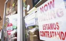 FED trước áp lực từ báo cáo việc làm kém tích cực