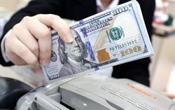 FED cắt giảm lãi suất 0,25 điểm %, tỉ giá USD/VND hạ nhiệt tại Việt Nam