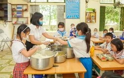 Dinh dưỡng học đường: Từ lựa chọn tự nguyện đến yêu cầu bắt buộc vì tầm vóc thế hệ trẻ