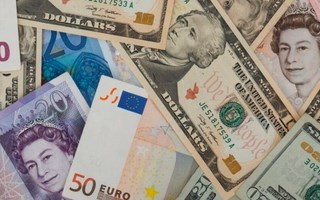 Nhân dân tệ bứt phá, chuẩn bị vượt bảng Anh để trở thành đồng tiền giao dịch lớn thứ 4 thế giới