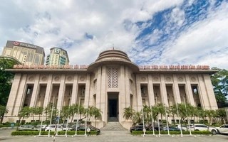 Ngân hàng Nhà nước tiếp tục bán thêm 1,41 tỷ USD qua hợp đồng kỳ hạn, hỗ trợ thanh khoản ngoại tệ cho hệ thống ngân hàng