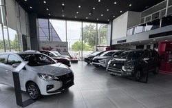 Nhiều mẫu ô tô 7 chỗ đang có giá ngang ngửa xe 4 chỗ