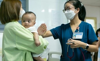 Dịch do Adenovirus bùng phát: Những điều cần biết để bảo vệ con trẻ