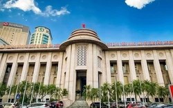 Ngân hàng Nhà nước rút bớt gần 20.000 tỷ đồng khỏi hệ thống, lãi suất VND tăng nhẹ, tỷ giá USD tiếp tục hạ