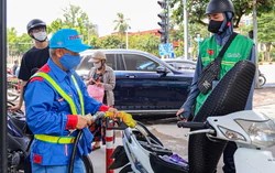 Doanh nghiệp được tự định giá xăng dầu, phải báo trước ít nhất 30 phút