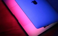 Laptop toàn cầu đối mặt nguy cơ giảm sản lượng do giá linh kiện tăng